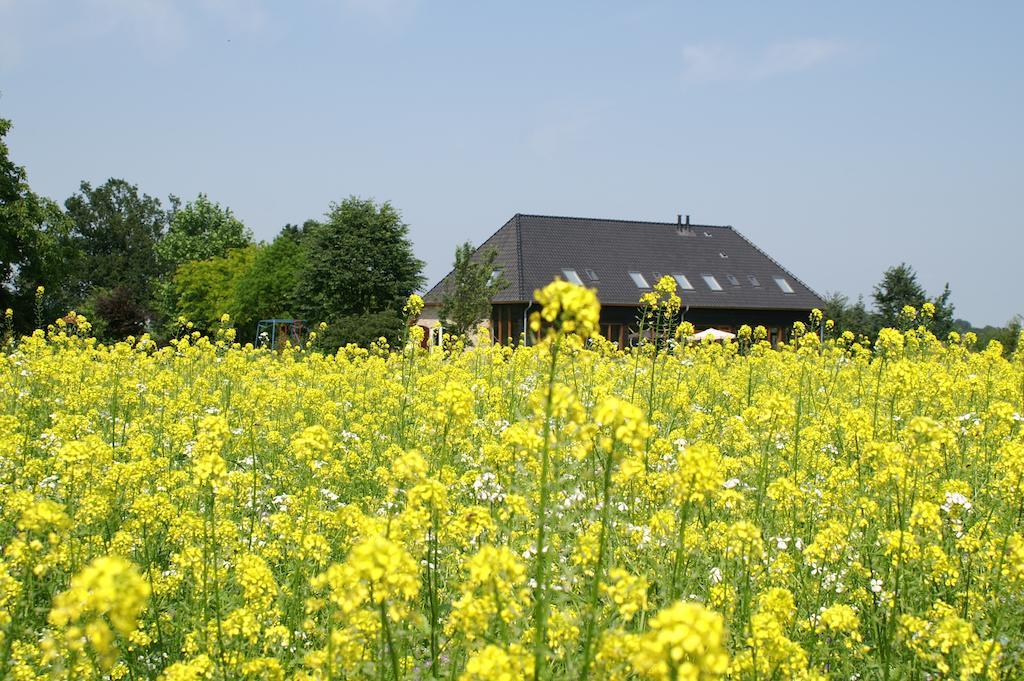 B&B De Luijenbergh Oud-Gastel Экстерьер фото